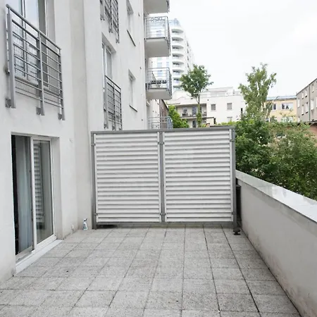 Portlight -at Marina Yacht Park, Old Town Appartement *