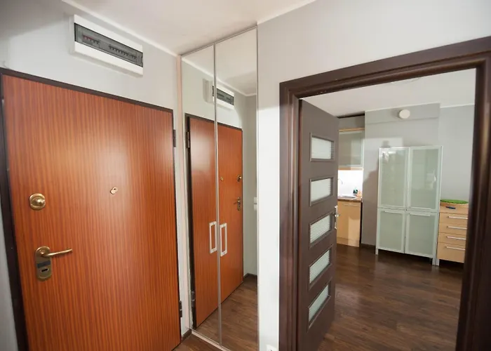 Portlight -at Marina Yacht Park, Old Town 格丁尼亚